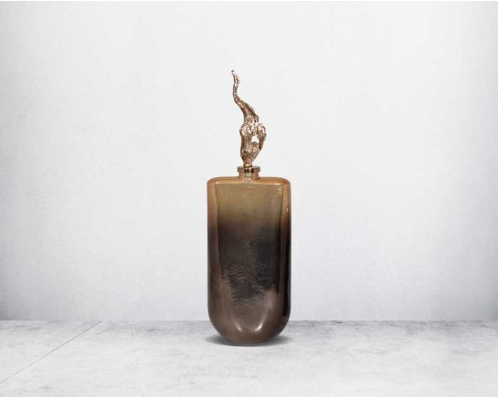 The modern decorative bottle features a champagne & leopard bronze mercury lustre glass with an ornamental antique gold plated aluminium lid.  large 