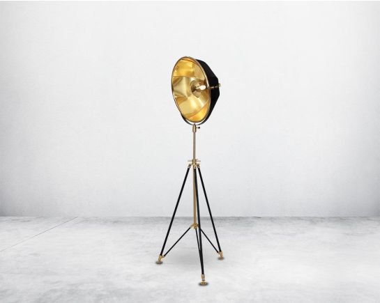Studio tripod lamp in matt antique brass with height adjustable lever in retro-modern design.