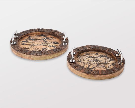 Round tray in rustic natural wood with stainless steel handle and wood frame.
