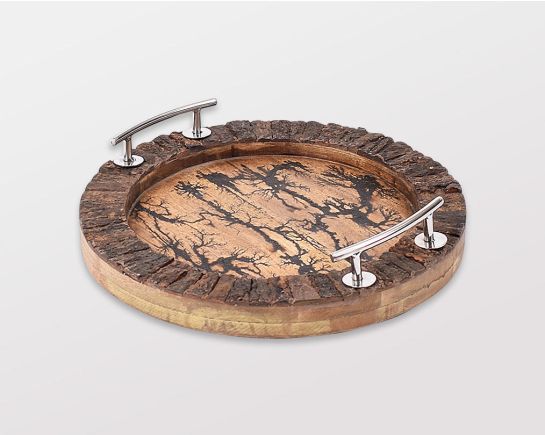 Round tray in rustic natural wood with stainless steel handle and wood frame.